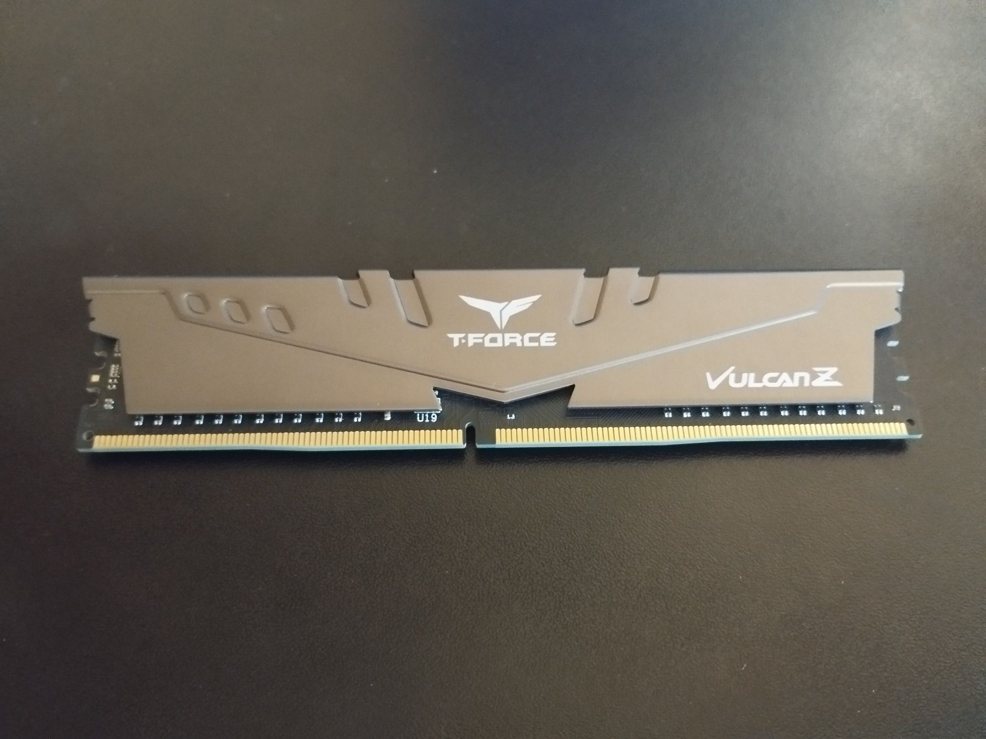 Оперативная память TeamGroup T-Force Vulcan Z 8GB DDR4 2666 MHz