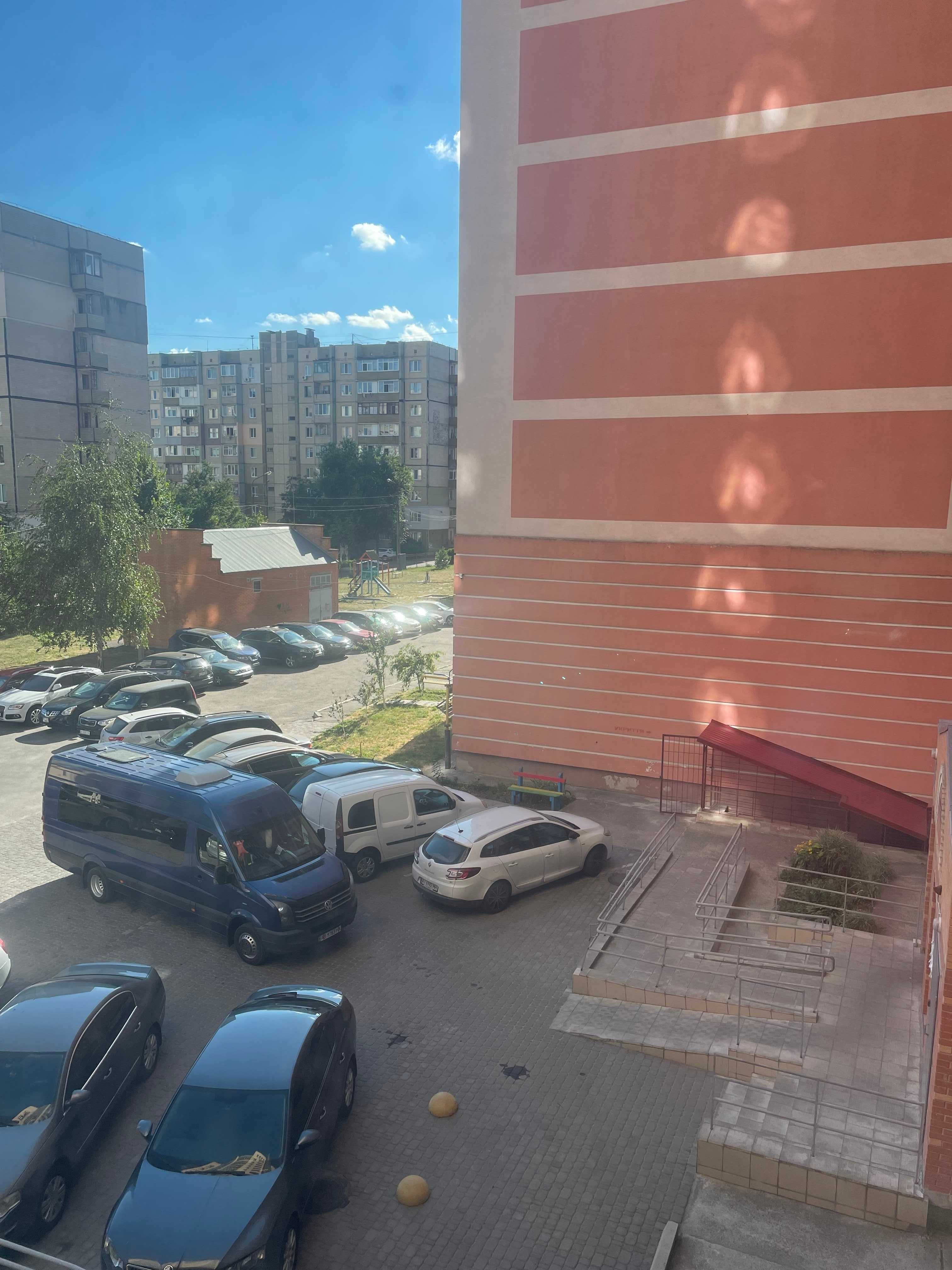 ПРОДАМ 1-кім кв-ру 50 кв.м. п-т Незалежності, 74 БІЛА ЦЕРКВА кредит