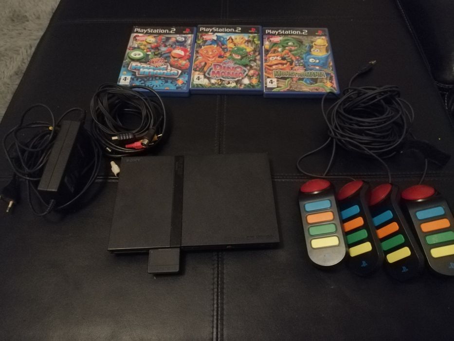 Ps2+ memory card 8 megas+ comandos buzz+ 5 jogos buzz+3 jogos ps3