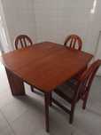 Mesa de madeira maciça