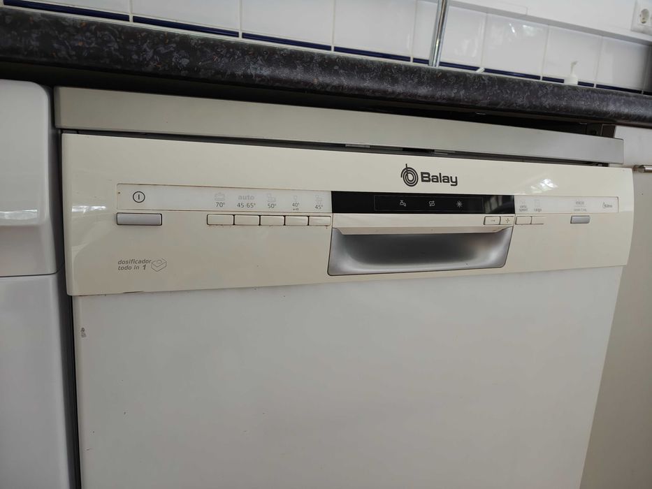 Máquina Lavar Loiça Balay 3VS703BA/80 A++
