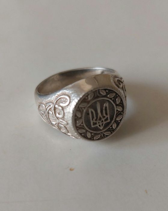 (9,6гр) Серебряное кольцо, печатка.