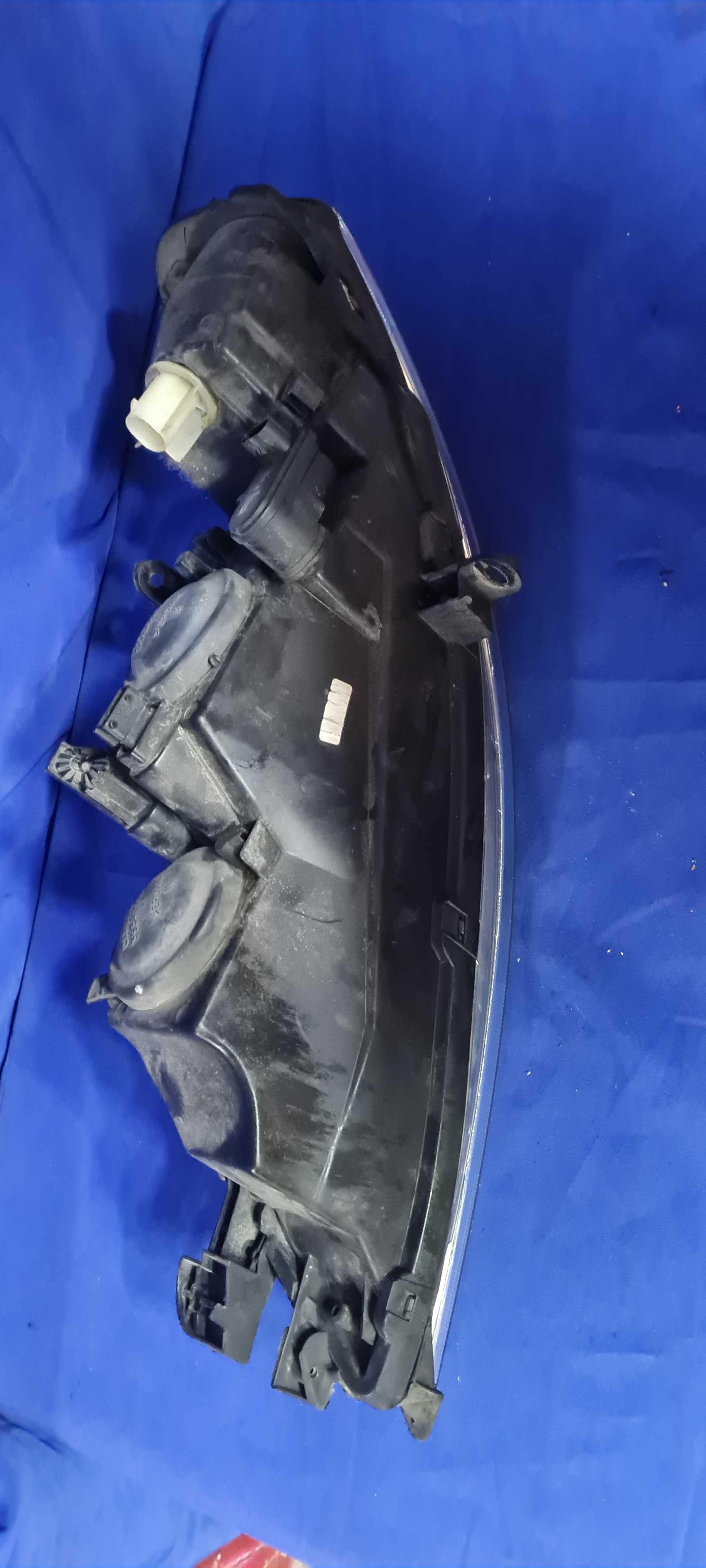 Lampa prawy przód opel vectra B fl