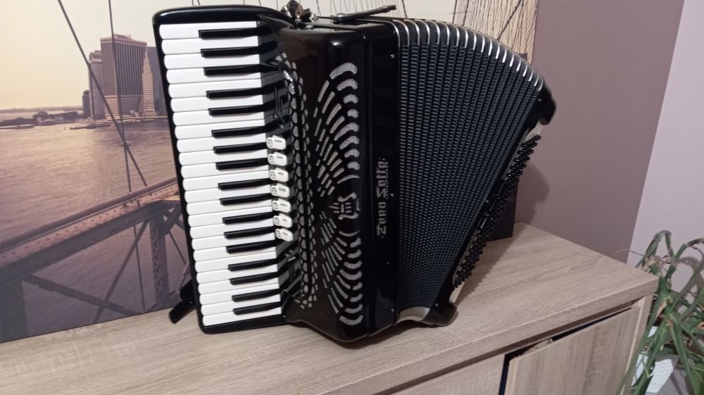 Włoski akordeon Zero Sette