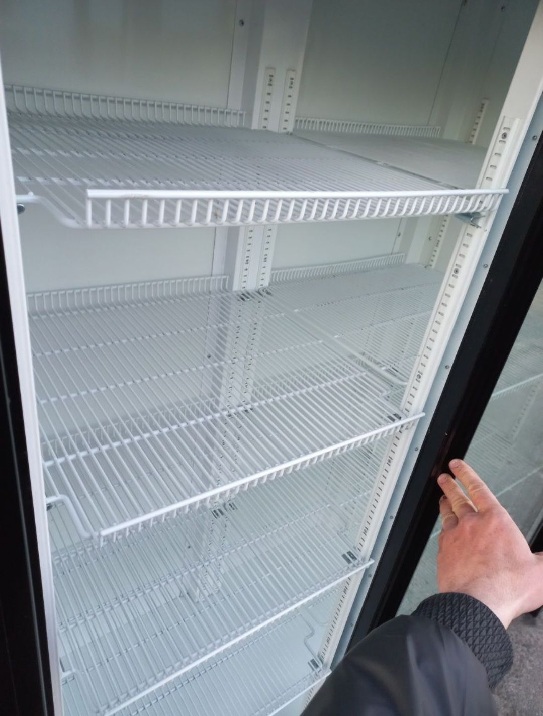 Холодильник торговый - Холодилтна шафа