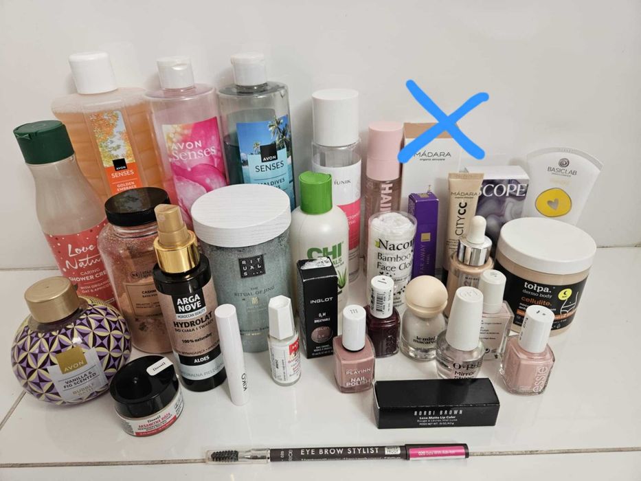 Mega paka kosmetyków Rituals Bobbi Brown Madara BasicLab Essie OPI