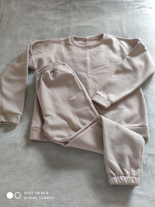 Жіночий спортивний костюм спортивний одяг