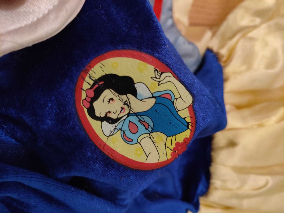 Śnieżka 5-6/110-116/strój sukienka/nie śpiąca królewna/Księżniczka/bal