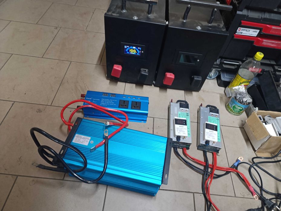 Набір потужне універсальне зарядне та акумулятор 12в LiFePO4 280Ah