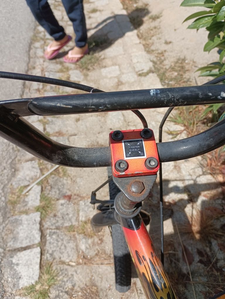 Bicicleta criança