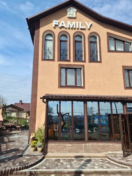 Будинок на новорічну ніч, святкування, готель, апартаменти