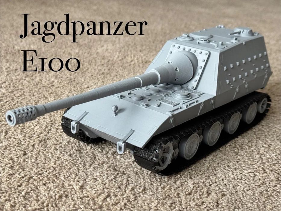 Моделі танків різних часів. Повністю рухомі. Супер Іграшка!!!