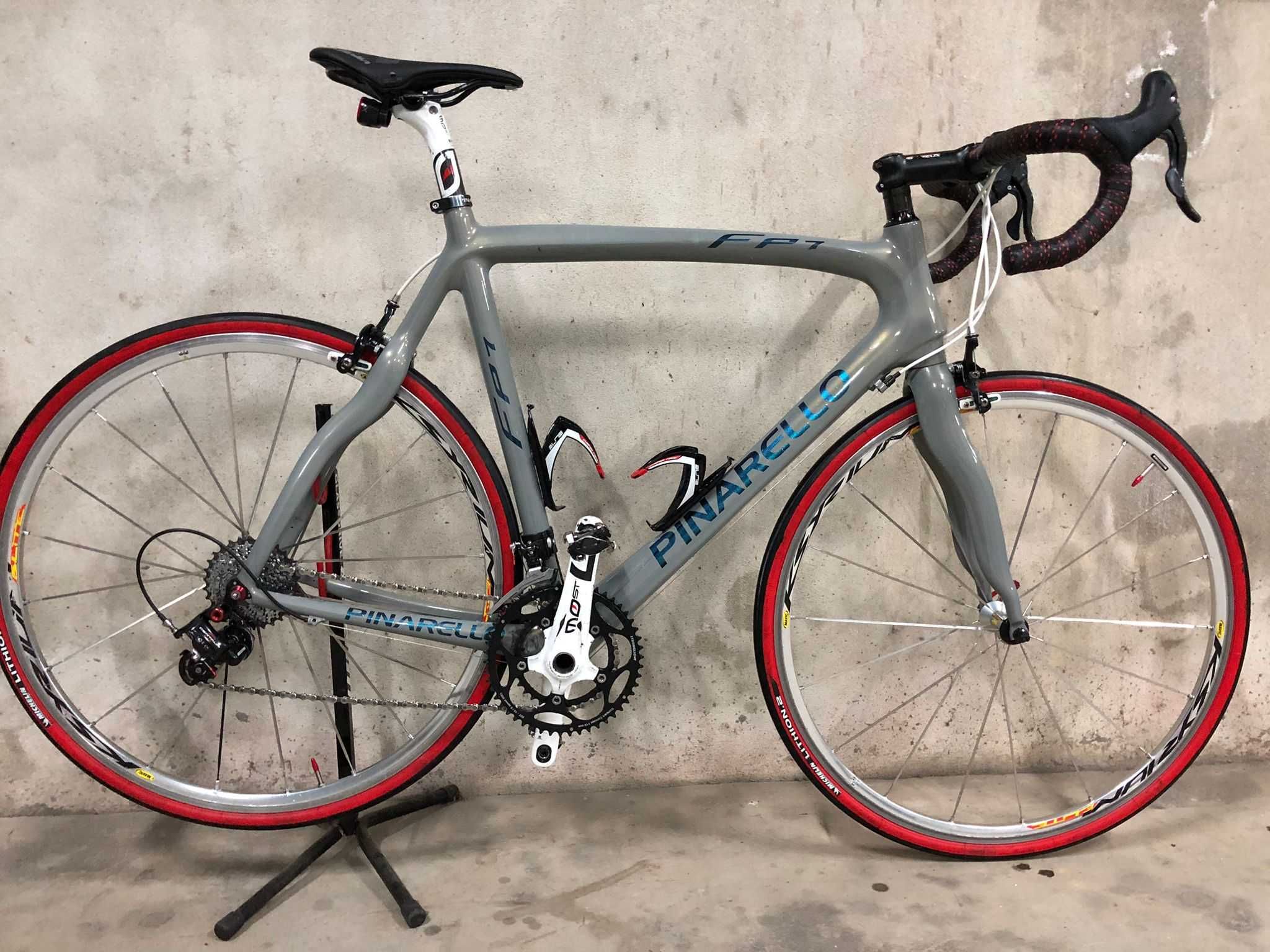 Bicicleta de Estrada Pinarello FP7
