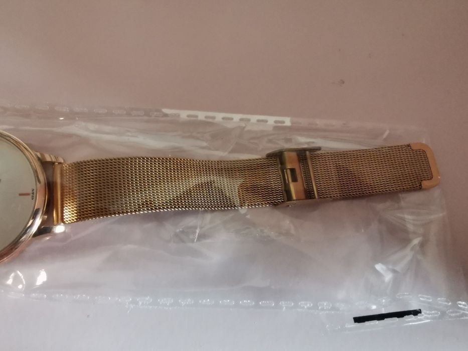 Relógio em aço dourado"avó" com bracelete Ajustável