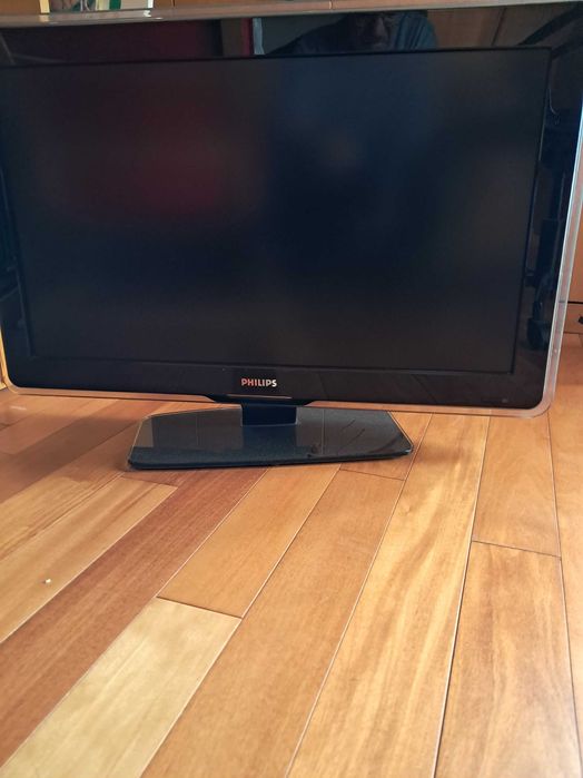 TV PHILIPS 32 polegadas - Bom Estado