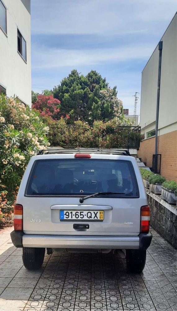 Jeep Cherokee 2.5 2001