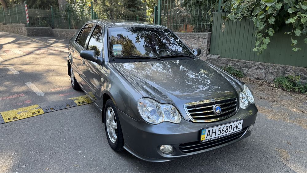Джилі СК 2010 рік один власник стан нового авто