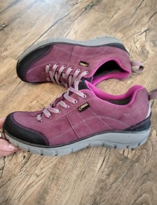 Кросівки Clarks gore-tex 39.5р