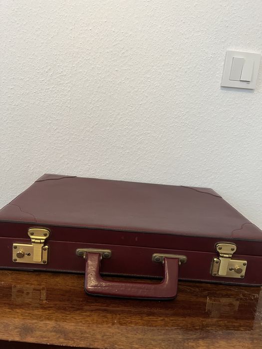 Вітажний новий дипломат-портфель