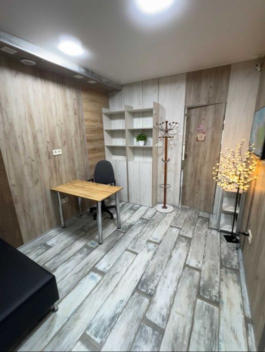 Оренда кабінету манікюр косметолог метро Вирлиця Харківська