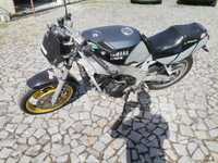 Vendo moto Fzr 400