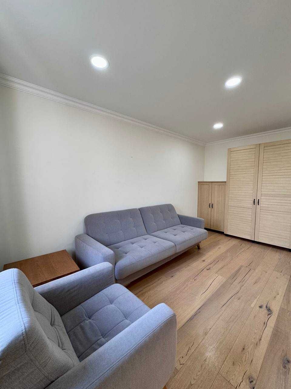 Сдаётся 3-уровневый дом 220 м² 5 соток! фонтан!