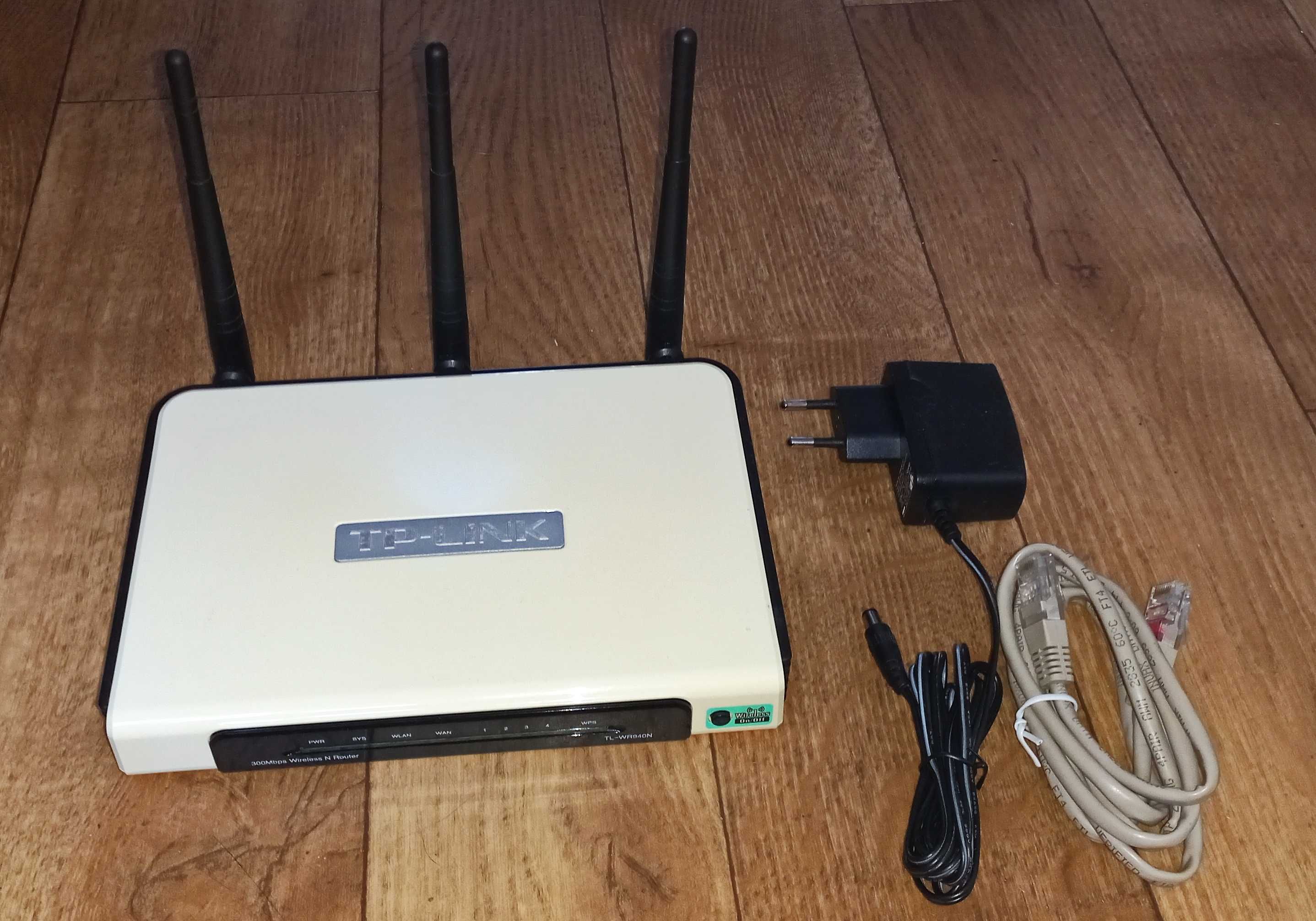 Роутер TP-LINK . TL-WR940N. Рабочий. состояние 10из10