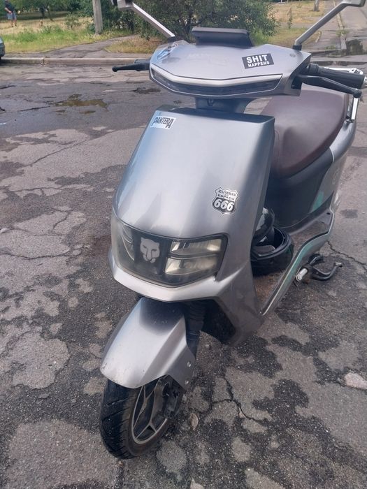 Електро скутер макстер lumina