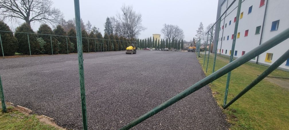 Wyburzenie rozbiórki utwardzanie terenu budowa dróg roboty ziemne