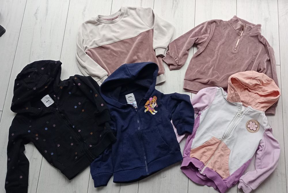 Paka 70 sztuk rozmiar 98/104 dla dziewczynki