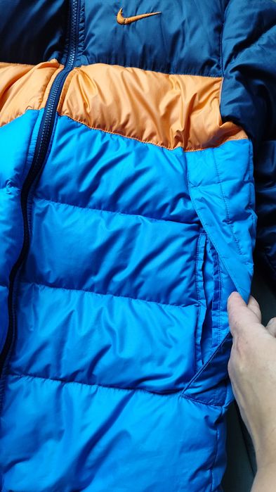 Пуховик nike L дитячий