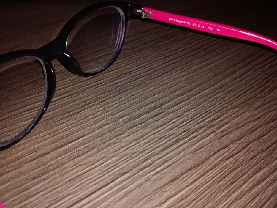 Nowe Okulary czarne różowe etui muchy