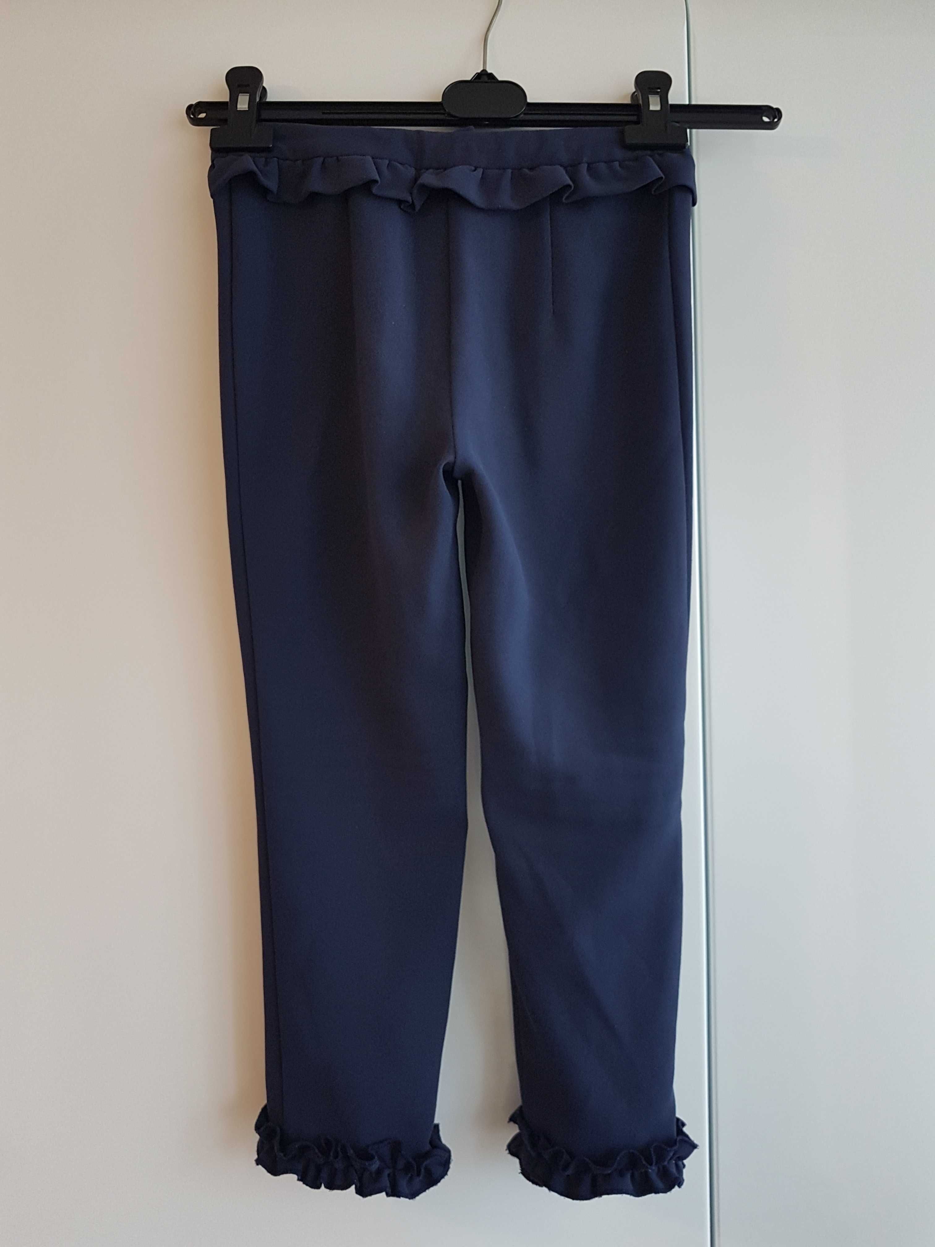Nowość 2024:) spodnie z falbankami RIVER ISLAND roz 122