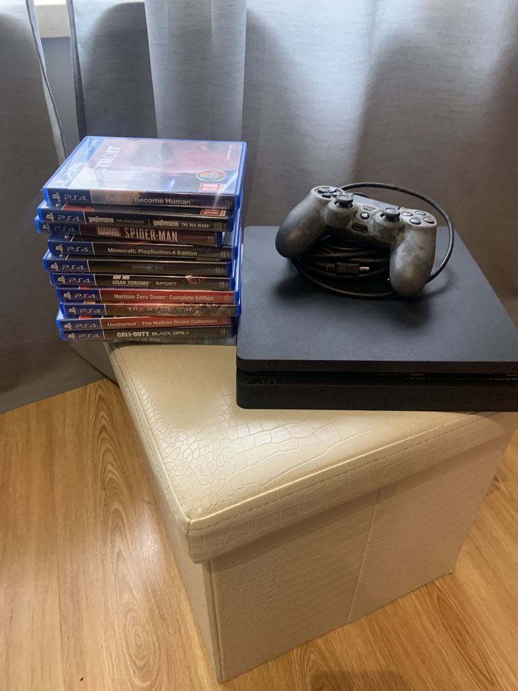 PlayStation 4 Slim 500 MB