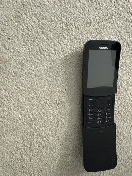 Telemóvel Básico Nokia 8110 Dual Sim Preto
