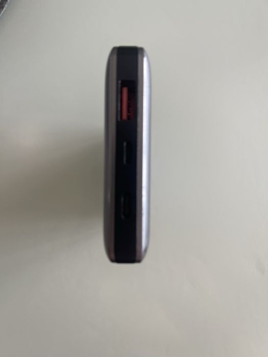ПРОДАМ power bank intenso 10000 mAh