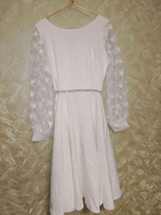 Продам весільну сукню