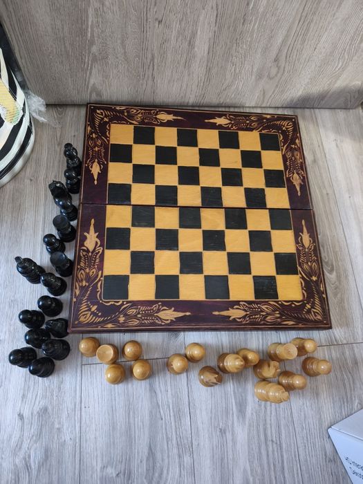Szachy stare 50×50cm