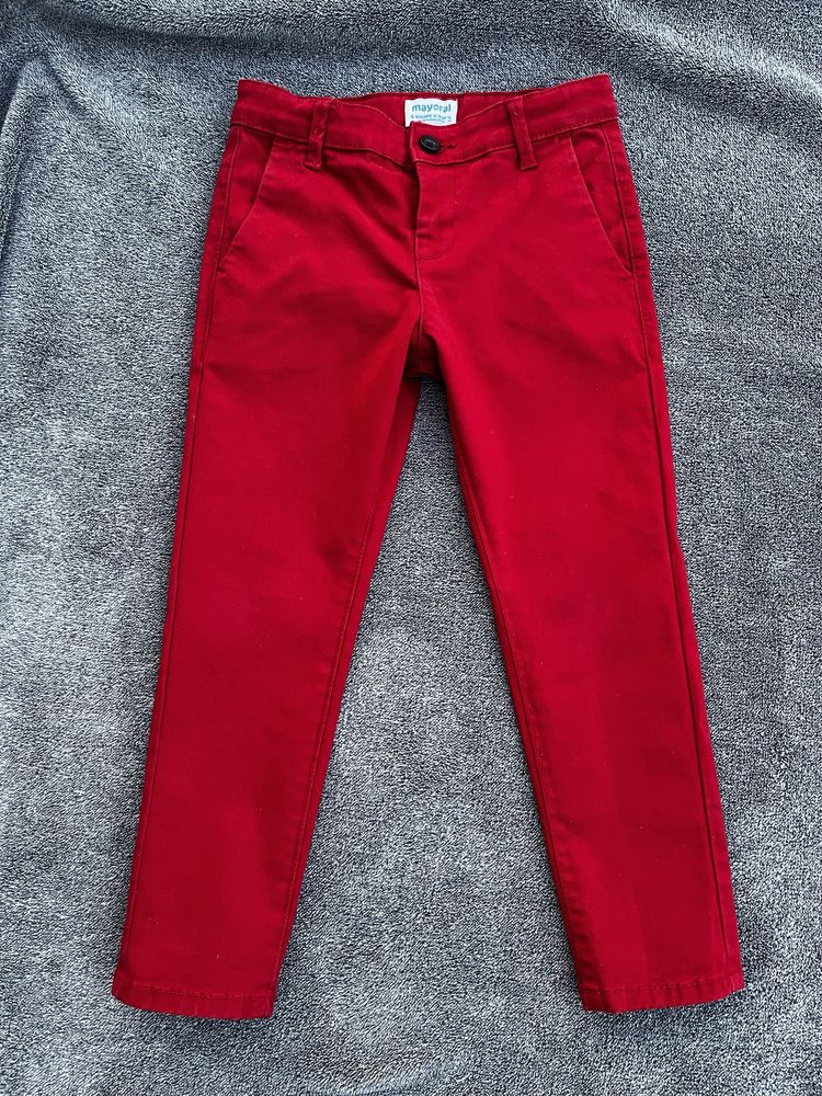 Mayoral r. 104cm spodnie chinosy dla chlopca czerwone