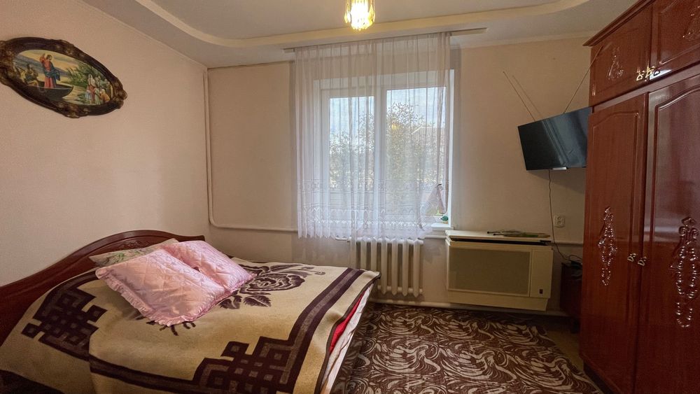 Просторий цегляний будинок біля Калуша – 122 м², ділянка 22 сотки