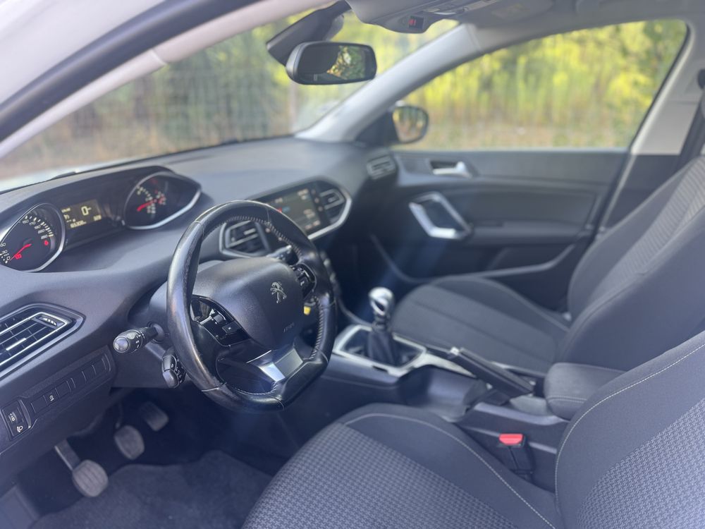 Peugeot 308 1.5 HDI NACIONAL