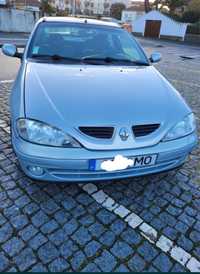 Renault Coupé 1900 DTI