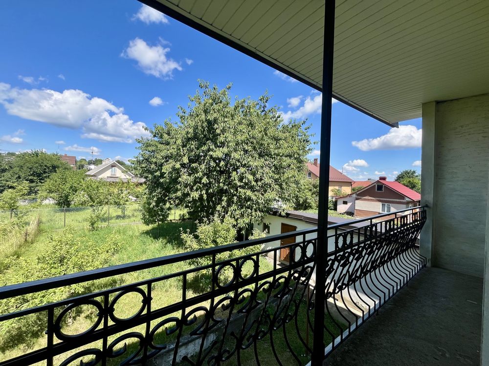 Здам ОКРЕМИЙ 4к БУДИНОК, ЗАСТАВНЯНСЬКА (початок Роши), ГАРАЖ, є двір!