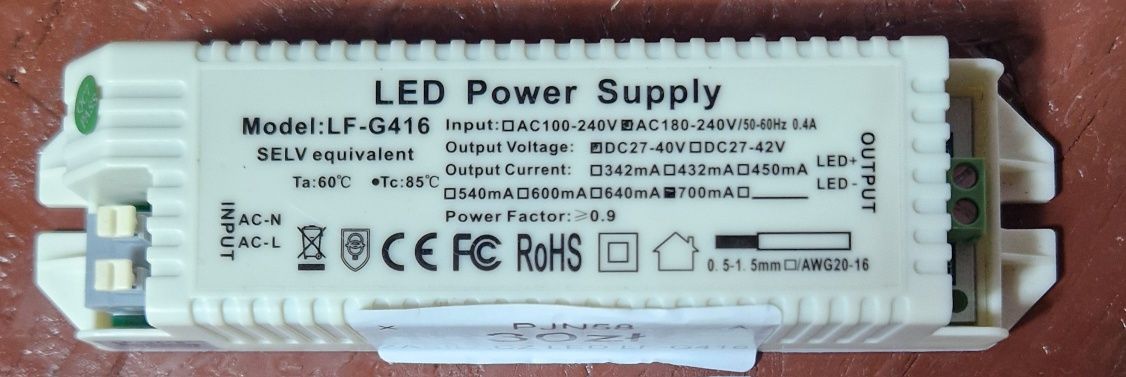 Led Driver 700mA DC27-40V AC 100-240V Kod A01/10