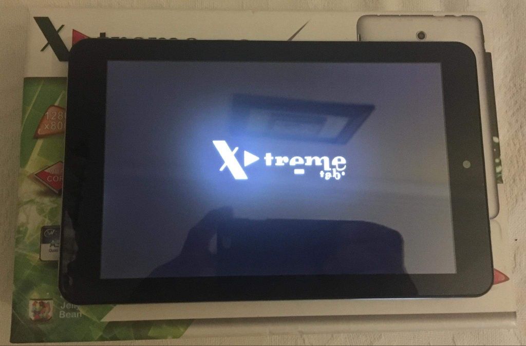 Tablet de 7 polegadas Xtream com avaria liga mas nao arranca