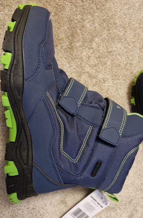 Buty zimowe - śniegowce junior 38 - nowe