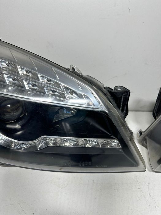 Lampy przód Daylight LED Opel Astra H 04-10 Czarne cana za 2st