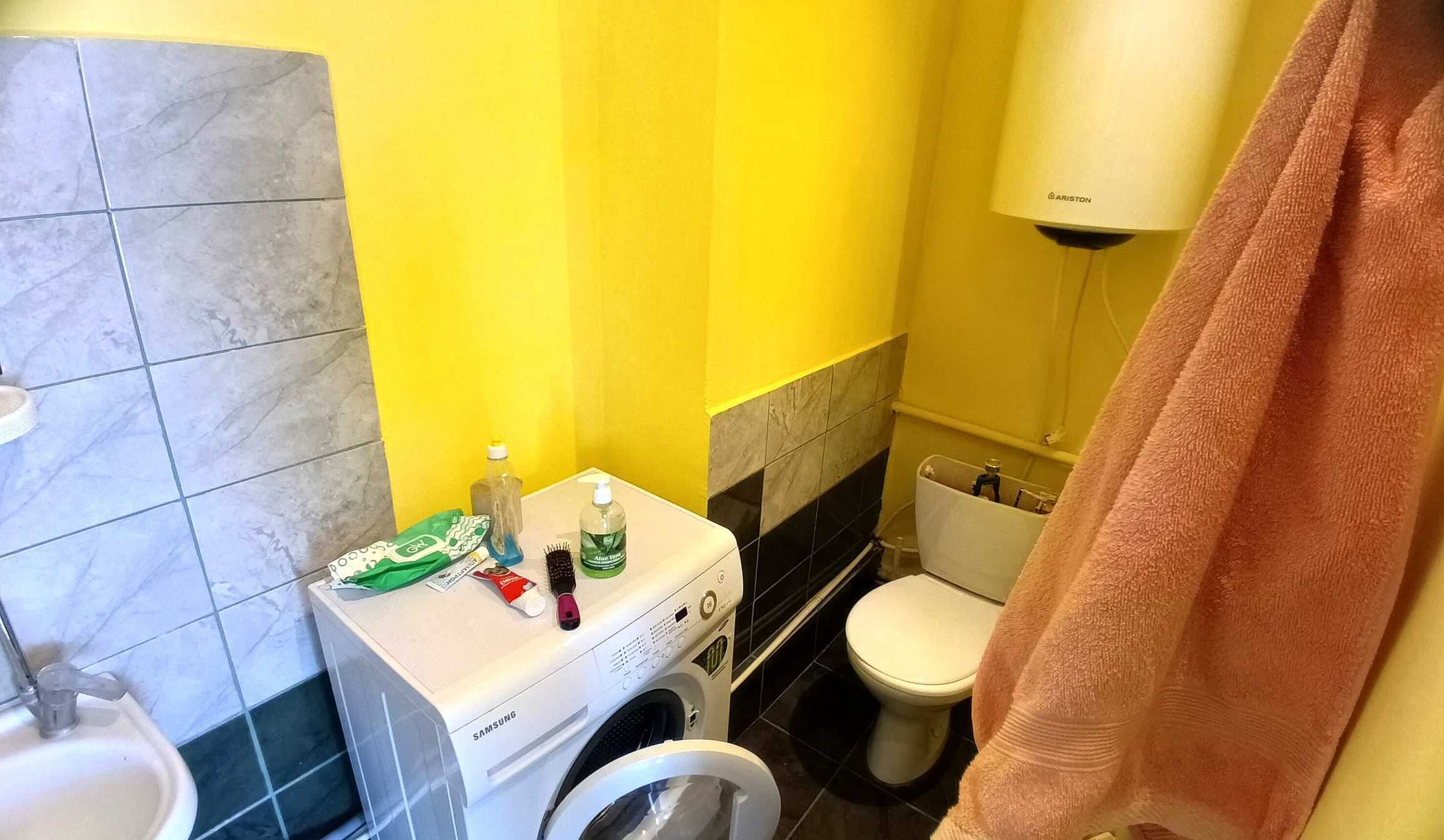 Жилий будинок зі зручностями в с.Андріївка.Часті маршрутки на Київ.