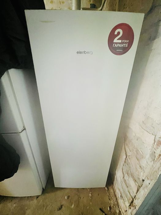 Морозильна камера Elenberg FR 144-O