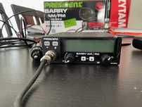 Radio President BARRY 12/24V + Antena